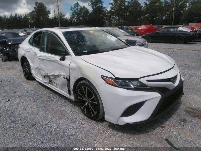 Photo 0 VIN: 4T1B11HK4JU148045 - TOYOTA CAMRY 