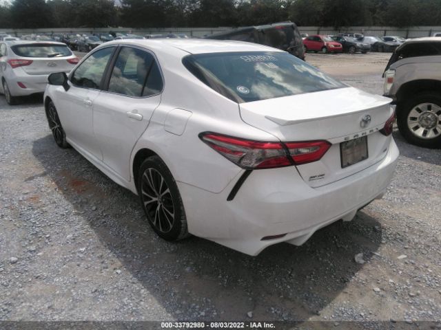 Photo 2 VIN: 4T1B11HK4JU148045 - TOYOTA CAMRY 