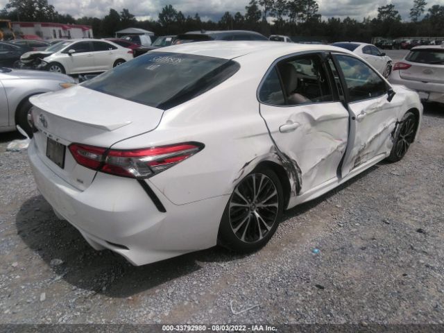 Photo 3 VIN: 4T1B11HK4JU148045 - TOYOTA CAMRY 