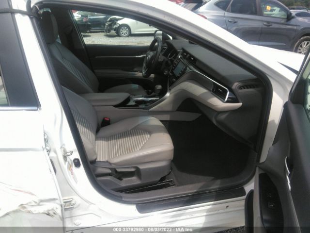 Photo 4 VIN: 4T1B11HK4JU148045 - TOYOTA CAMRY 