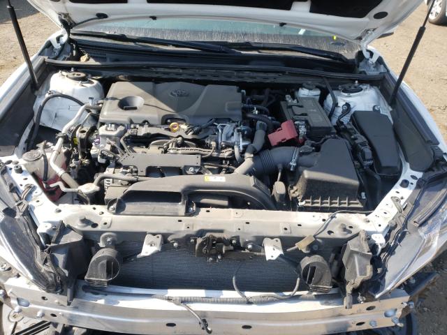 Photo 6 VIN: 4T1B11HK4JU157053 - TOYOTA CAMRY L 