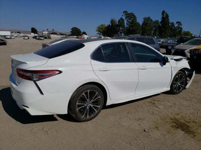 Photo 2 VIN: 4T1B11HK4JU500573 - TOYOTA CAMRY L 