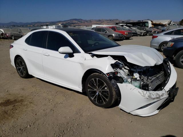 Photo 3 VIN: 4T1B11HK4JU500573 - TOYOTA CAMRY L 