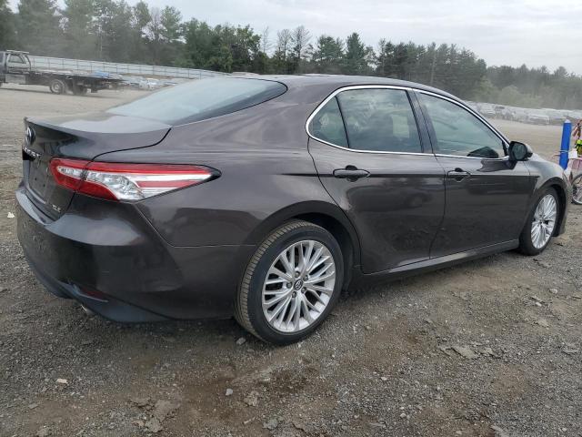 Photo 2 VIN: 4T1B11HK4JU504946 - TOYOTA CAMRY L 