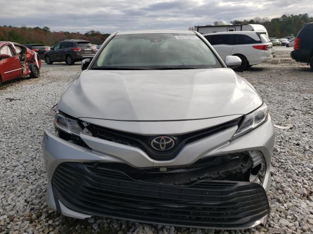 Photo 4 VIN: 4T1B11HK4JU508740 - TOYOTA CAMRY L 