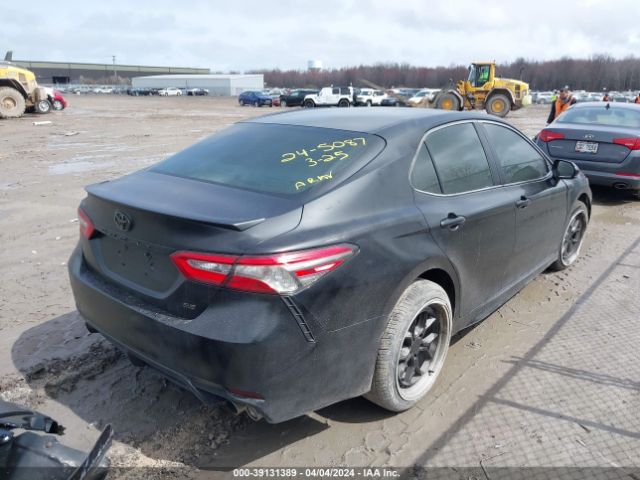 Photo 3 VIN: 4T1B11HK4JU532567 - TOYOTA CAMRY 