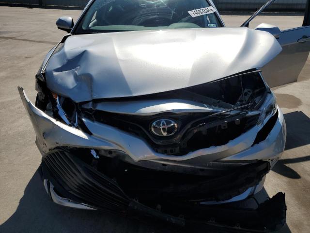 Photo 10 VIN: 4T1B11HK4JU534884 - TOYOTA CAMRY L 