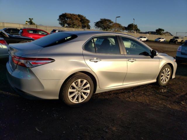 Photo 2 VIN: 4T1B11HK4JU538224 - TOYOTA CAMRY L 