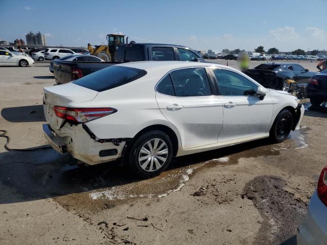 Photo 2 VIN: 4T1B11HK4JU538868 - TOYOTA CAMRY L 