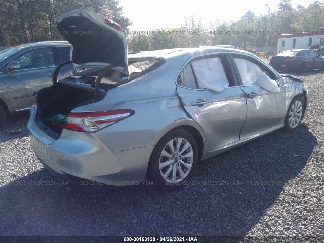 Photo 3 VIN: 4T1B11HK4JU577136 - TOYOTA CAMRY 