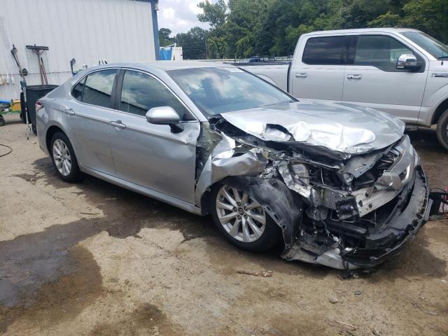 Photo 3 VIN: 4T1B11HK4JU590369 - TOYOTA CAMRY L 