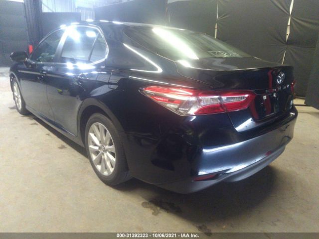 Photo 2 VIN: 4T1B11HK4JU599816 - TOYOTA CAMRY 