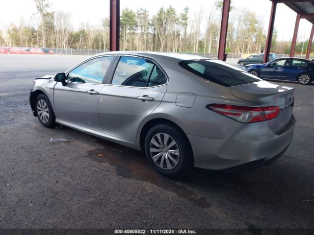 Photo 2 VIN: 4T1B11HK4JU603878 - TOYOTA CAMRY 