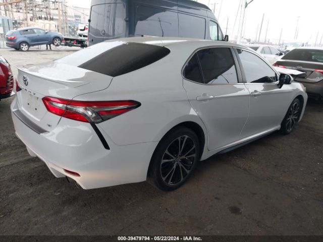 Photo 3 VIN: 4T1B11HK4JU604979 - TOYOTA CAMRY 