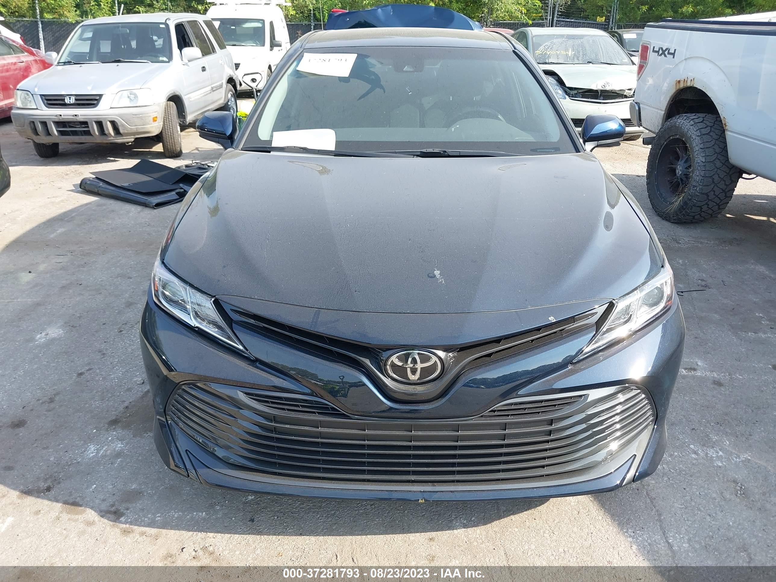 Photo 12 VIN: 4T1B11HK4JU614699 - TOYOTA CAMRY 