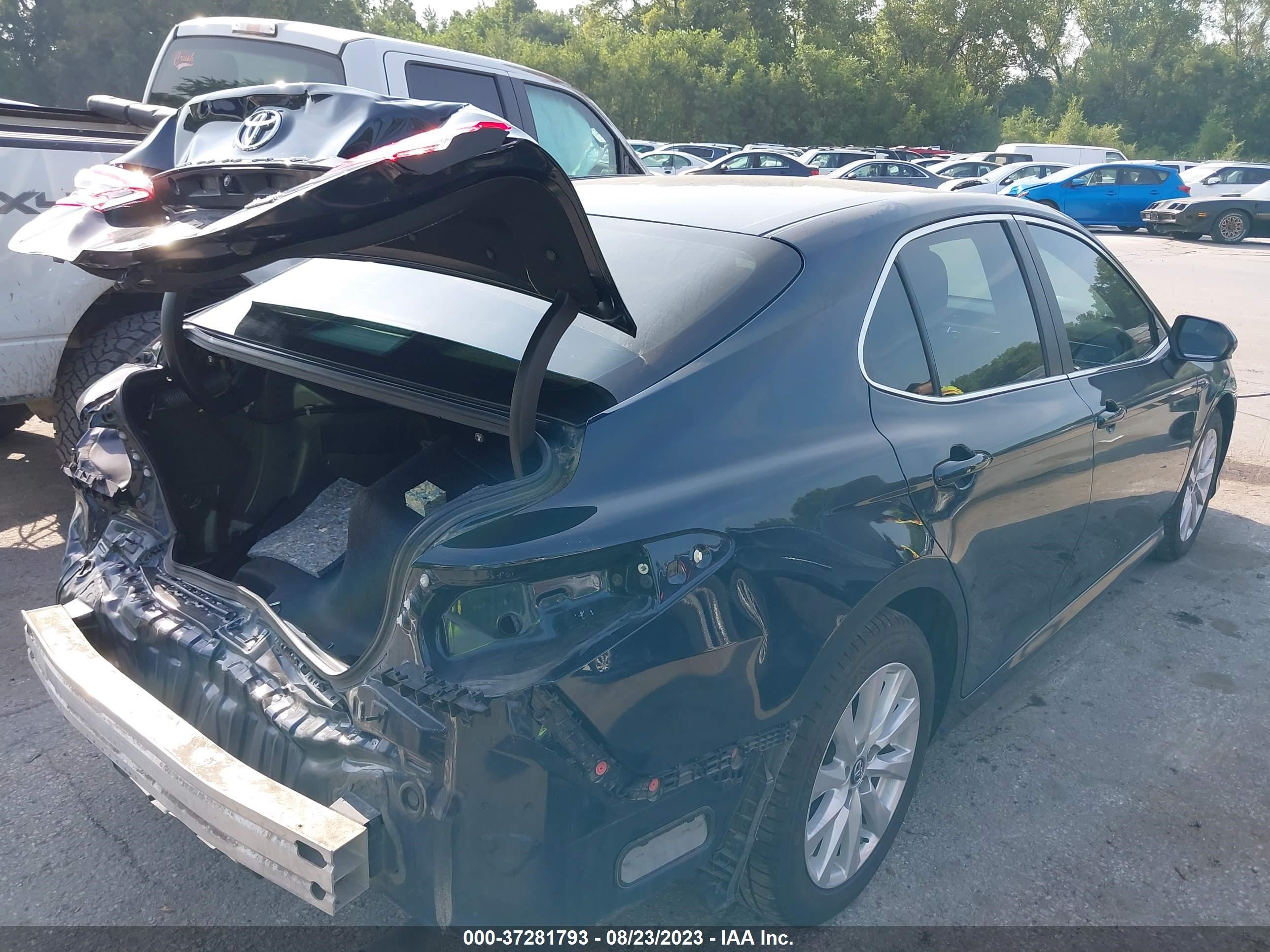 Photo 3 VIN: 4T1B11HK4JU614699 - TOYOTA CAMRY 