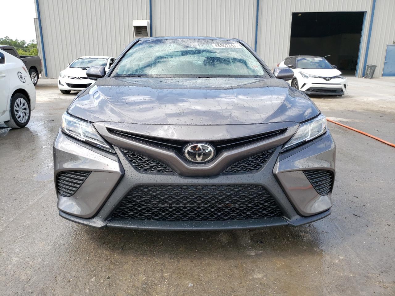 Photo 4 VIN: 4T1B11HK4JU617344 - TOYOTA CAMRY 