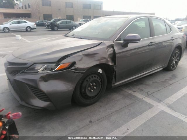 Photo 1 VIN: 4T1B11HK4JU618011 - TOYOTA CAMRY 