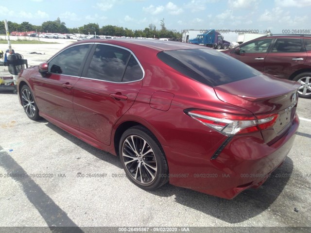 Photo 2 VIN: 4T1B11HK4JU624729 - TOYOTA CAMRY 