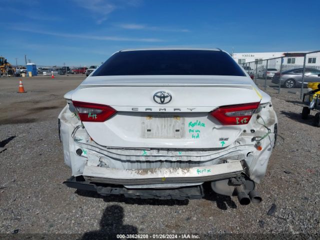 Photo 5 VIN: 4T1B11HK4JU636959 - TOYOTA CAMRY 