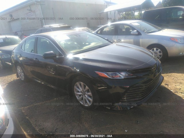 Photo 0 VIN: 4T1B11HK4JU638663 - TOYOTA CAMRY 