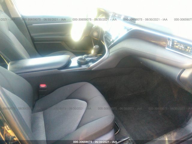 Photo 4 VIN: 4T1B11HK4JU638663 - TOYOTA CAMRY 