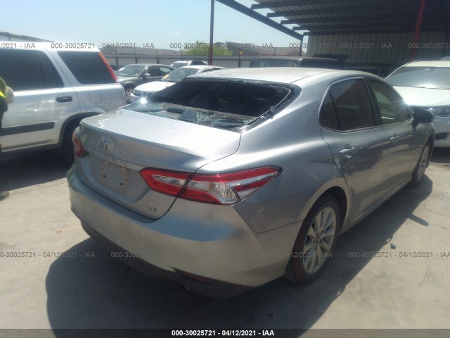 Photo 3 VIN: 4T1B11HK4JU640882 - TOYOTA CAMRY 