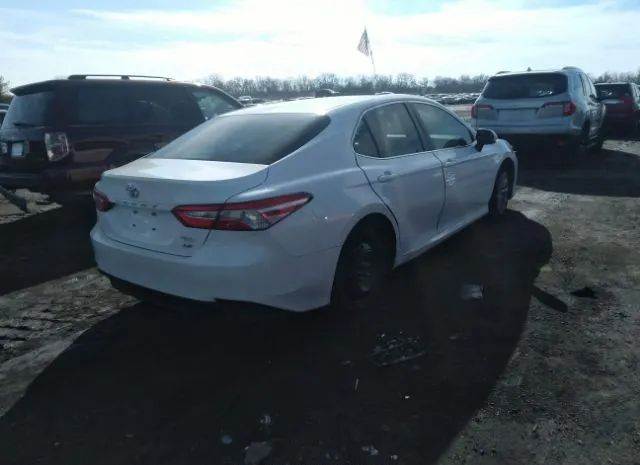 Photo 3 VIN: 4T1B11HK4JU647072 - TOYOTA CAMRY 