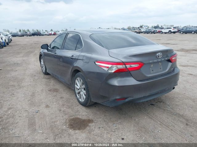 Photo 2 VIN: 4T1B11HK4JU649789 - TOYOTA CAMRY 