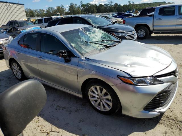 Photo 3 VIN: 4T1B11HK4JU650327 - TOYOTA CAMRY L 