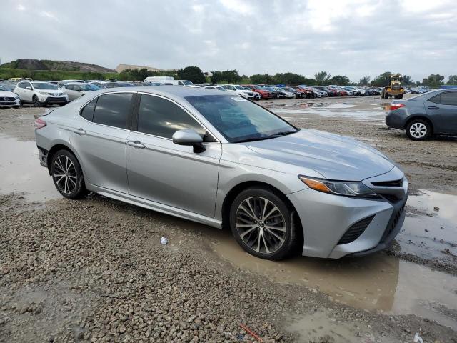 Photo 3 VIN: 4T1B11HK4JU656628 - TOYOTA CAMRY L 