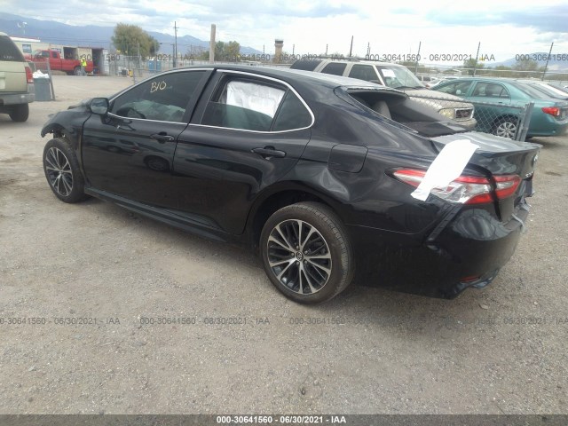 Photo 2 VIN: 4T1B11HK4JU658976 - TOYOTA CAMRY 