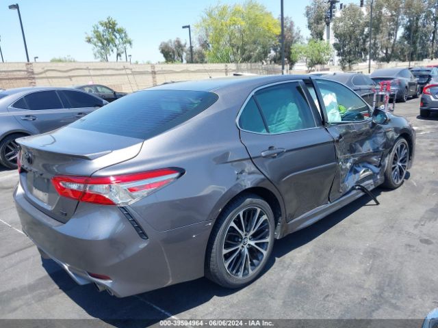 Photo 3 VIN: 4T1B11HK4JU677088 - TOYOTA CAMRY 