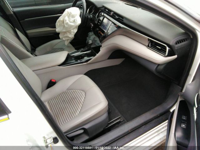 Photo 4 VIN: 4T1B11HK4KU183170 - TOYOTA CAMRY 