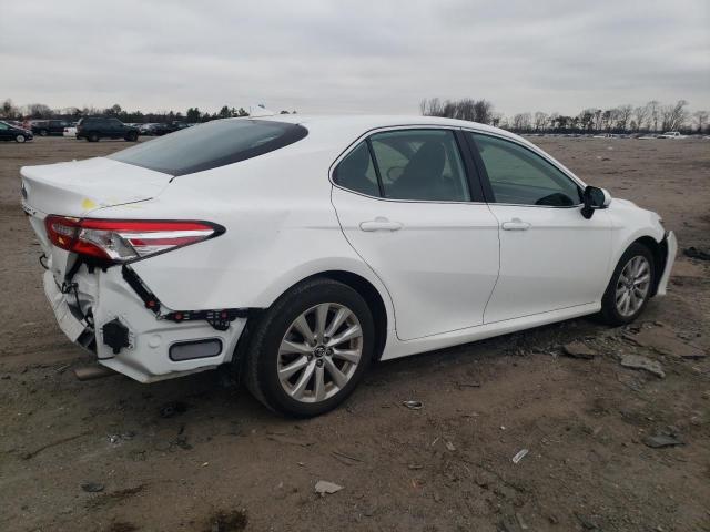 Photo 2 VIN: 4T1B11HK4KU211209 - TOYOTA CAMRY 