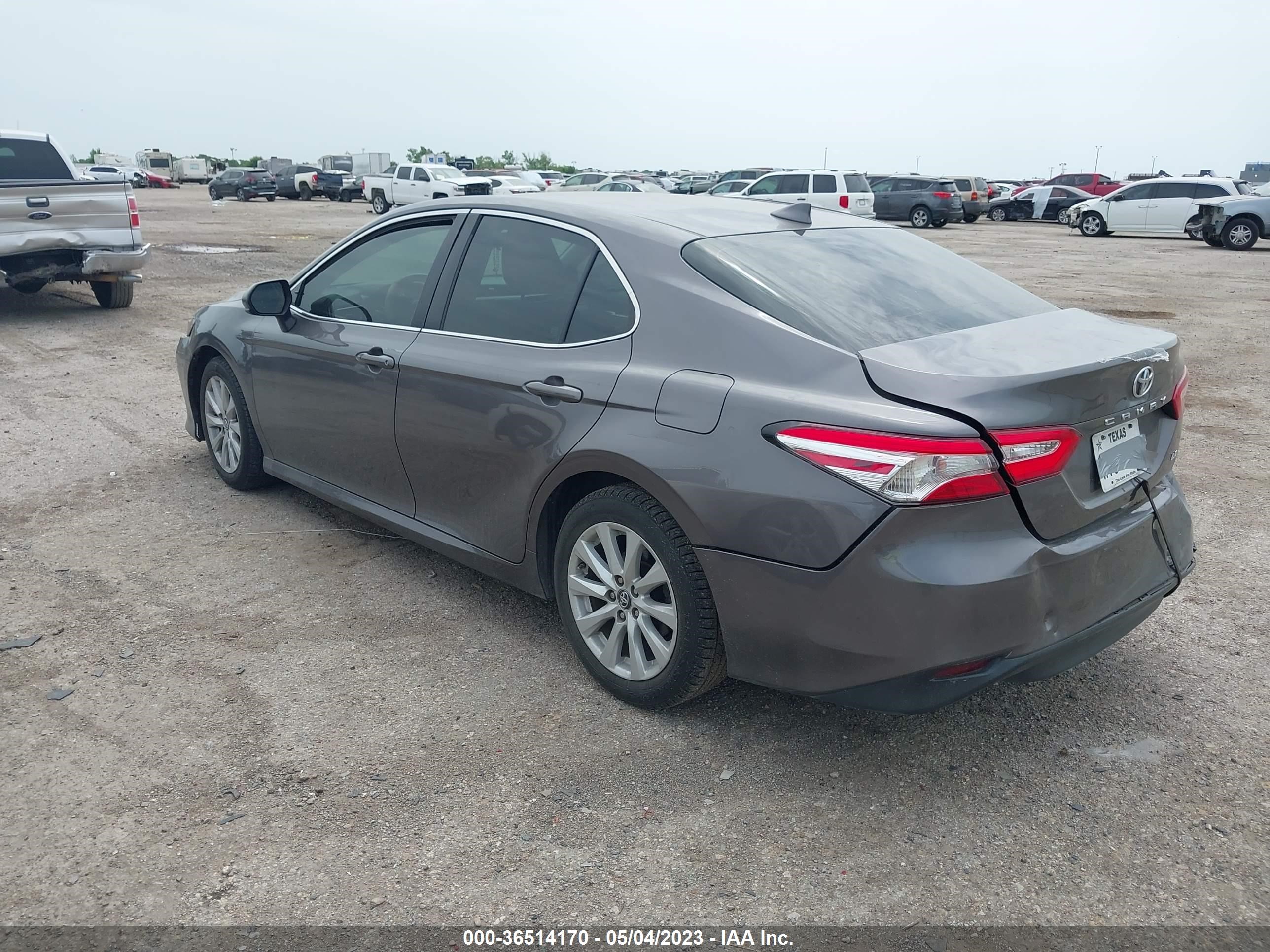 Photo 2 VIN: 4T1B11HK4KU218970 - TOYOTA CAMRY 