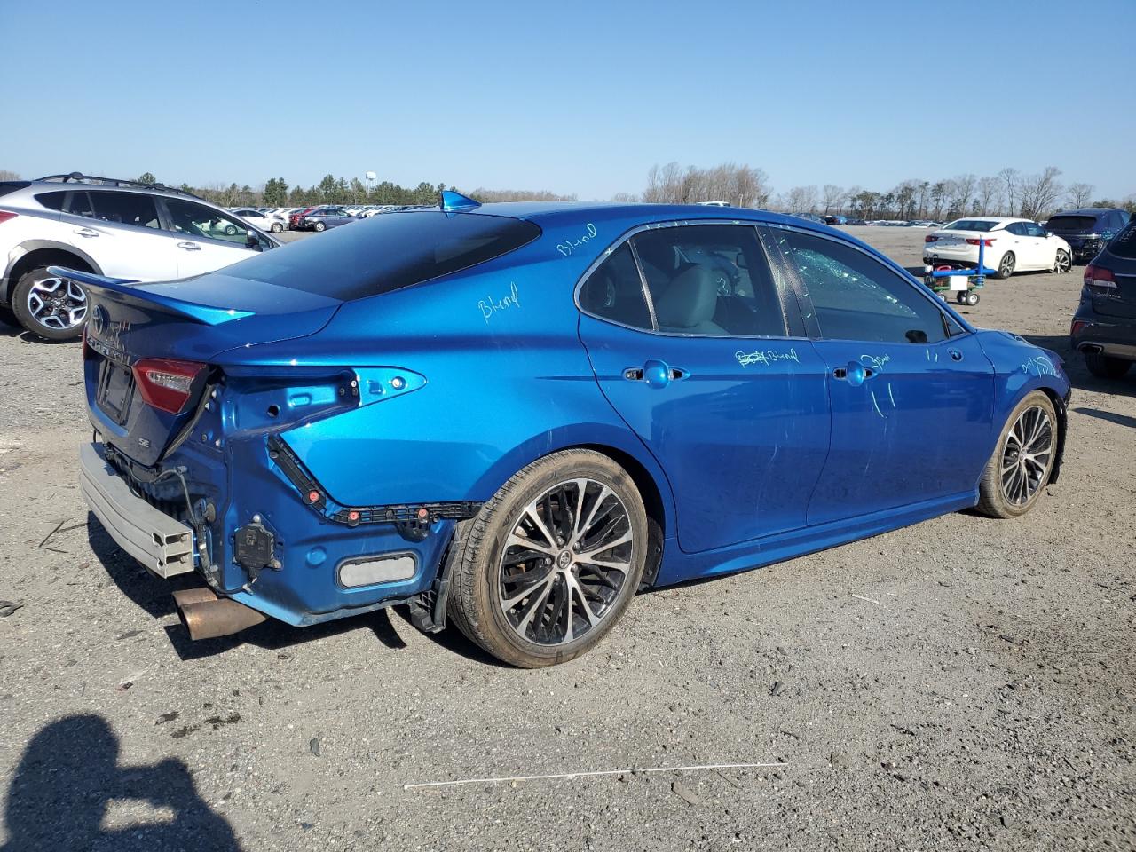 Photo 2 VIN: 4T1B11HK4KU224364 - TOYOTA CAMRY 