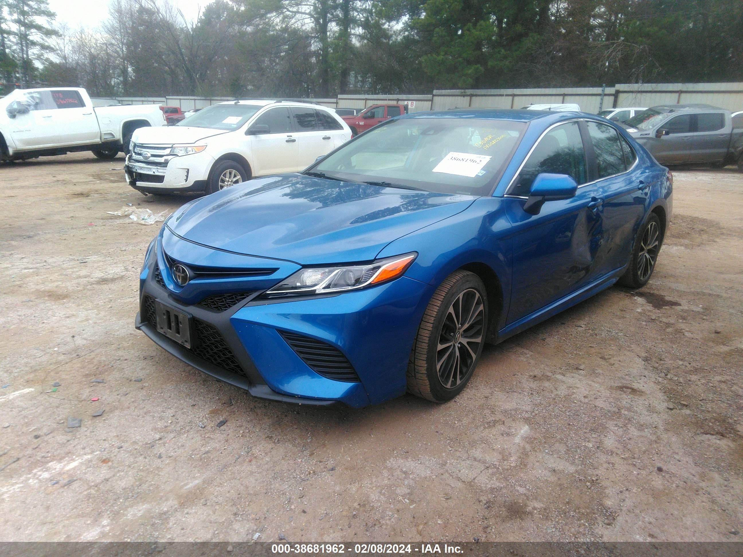 Photo 1 VIN: 4T1B11HK4KU226969 - TOYOTA CAMRY 