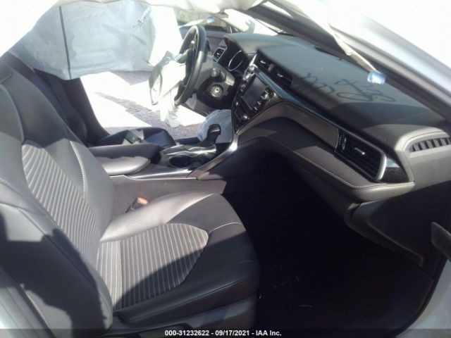 Photo 4 VIN: 4T1B11HK4KU268395 - TOYOTA CAMRY 