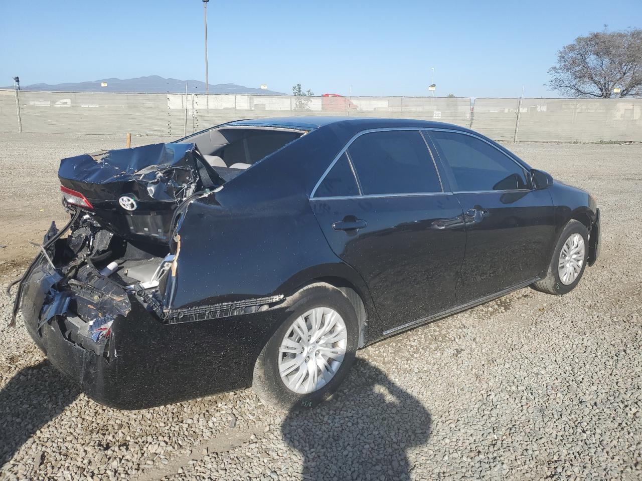 Photo 2 VIN: 4T1B11HK4KU300178 - TOYOTA CAMRY 