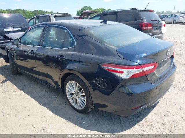 Photo 2 VIN: 4T1B11HK4KU684480 - TOYOTA CAMRY 