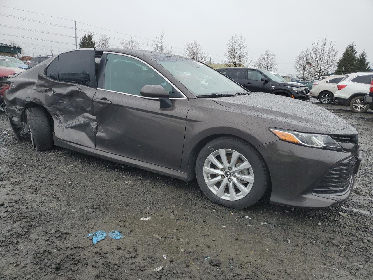 Photo 3 VIN: 4T1B11HK4KU689212 - TOYOTA CAMRY 