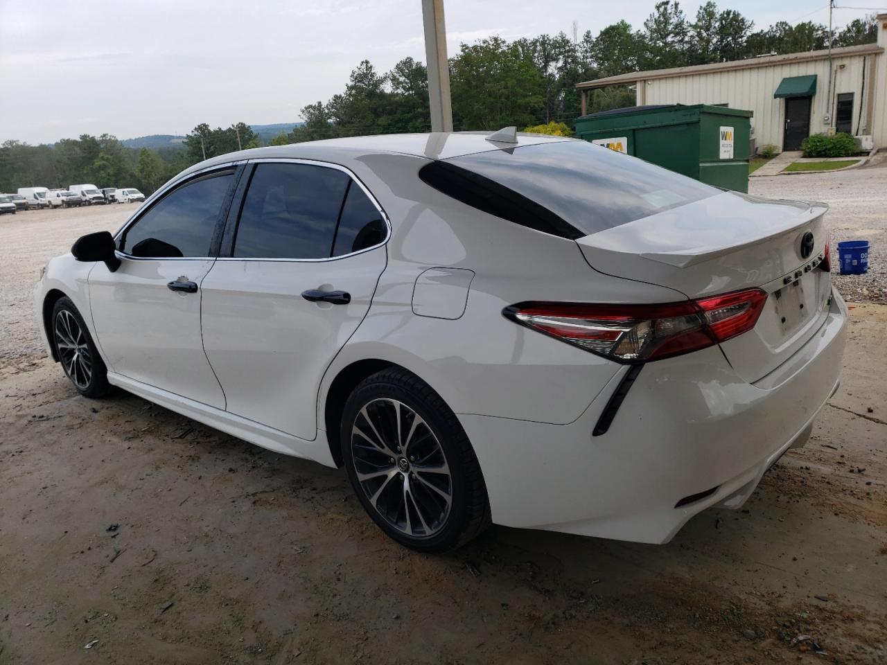 Photo 1 VIN: 4T1B11HK4KU698105 - TOYOTA CAMRY 