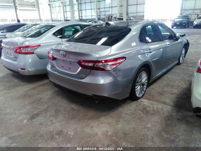 Photo 3 VIN: 4T1B11HK4KU710933 - TOYOTA CAMRY 