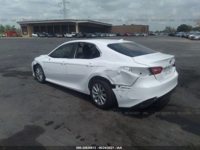 Photo 2 VIN: 4T1B11HK4KU788175 - TOYOTA CAMRY 