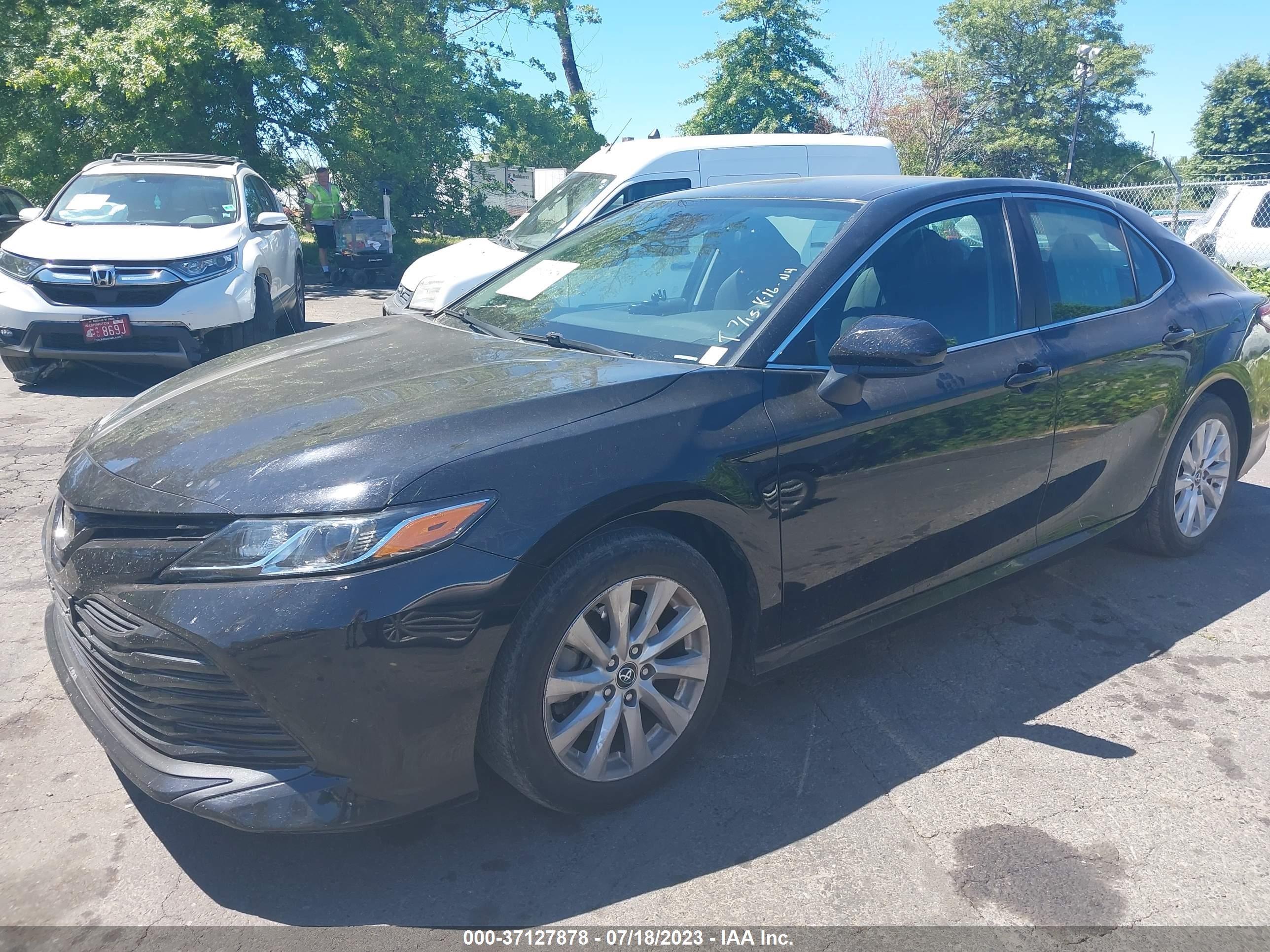 Photo 1 VIN: 4T1B11HK4KU798320 - TOYOTA CAMRY 