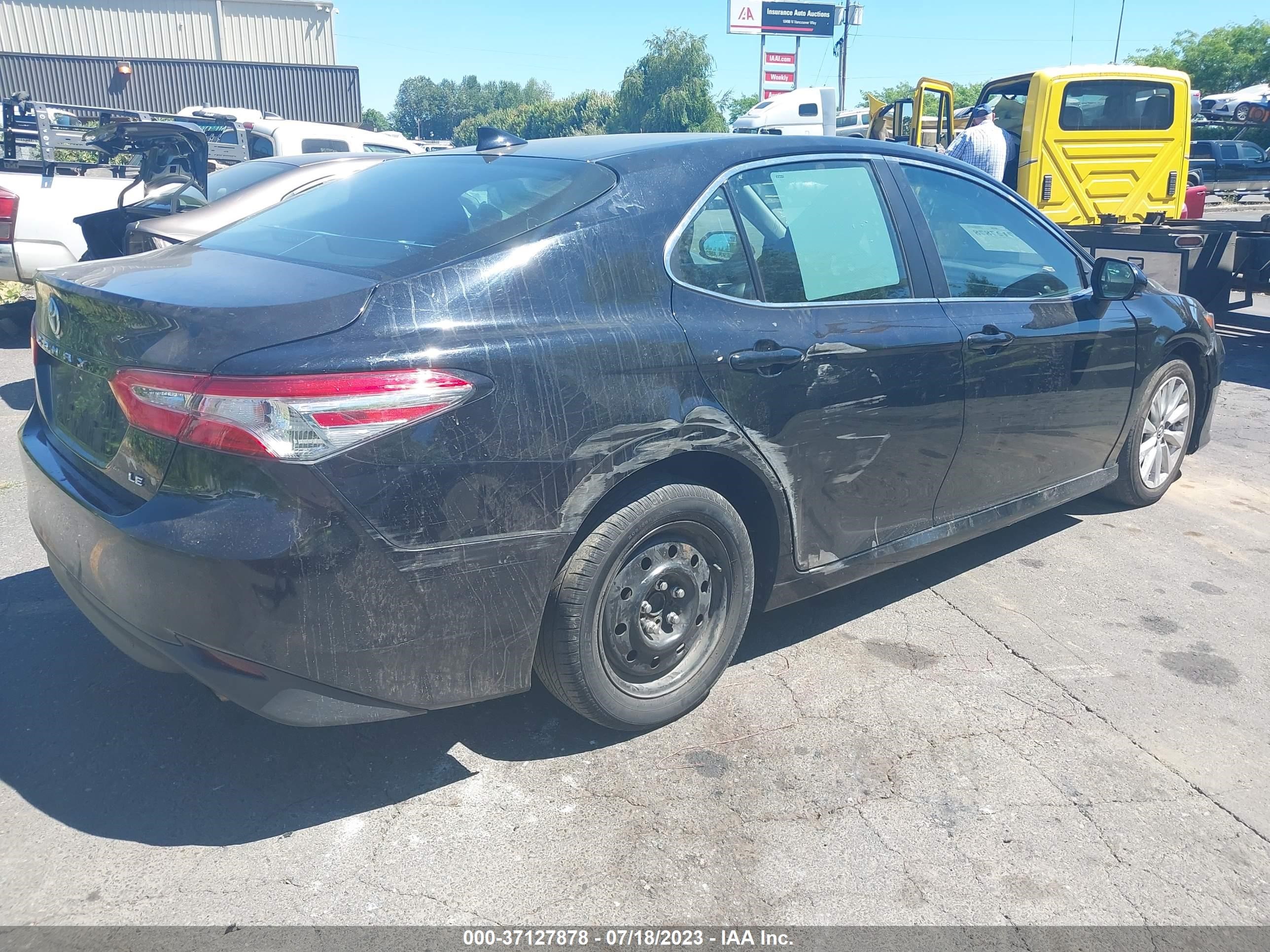 Photo 3 VIN: 4T1B11HK4KU798320 - TOYOTA CAMRY 