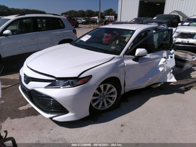 Photo 1 VIN: 4T1B11HK4KU800891 - TOYOTA CAMRY 