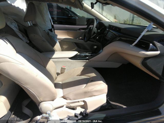 Photo 4 VIN: 4T1B11HK4KU800891 - TOYOTA CAMRY 