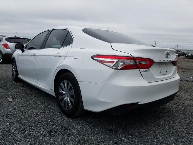 Photo 2 VIN: 4T1B11HK4KU810143 - TOYOTA CAMRY 